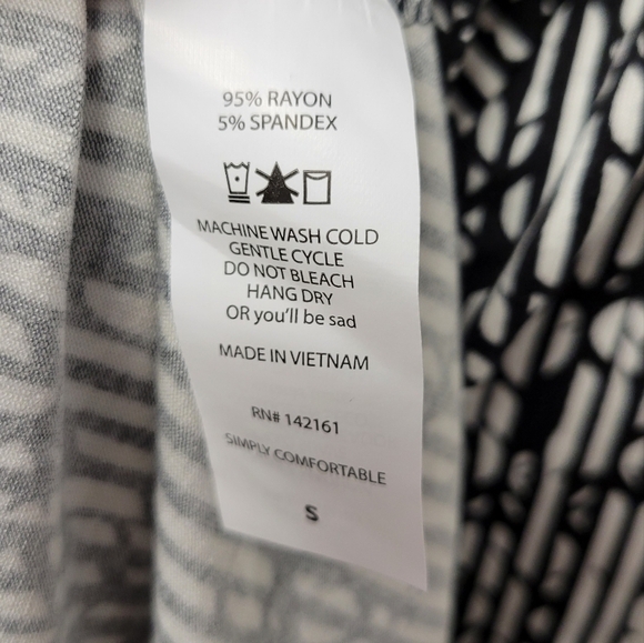 Lularoe Azure stripe A-line Skirt Black White Stripe S - Picture 7 of 9